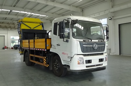 东风天锦防撞缓冲车