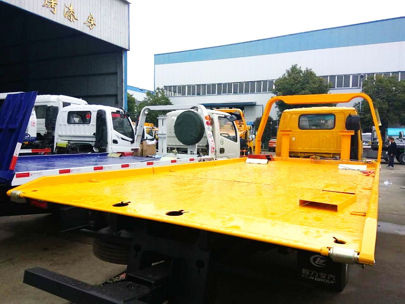 东风多利卡一拖二蓝牌清障车