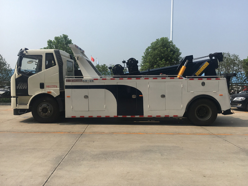 解放J6拖吊联体清障车