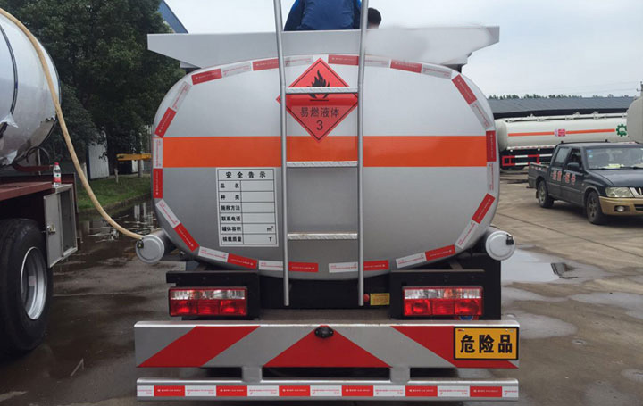江淮6吨加油车(国五)
