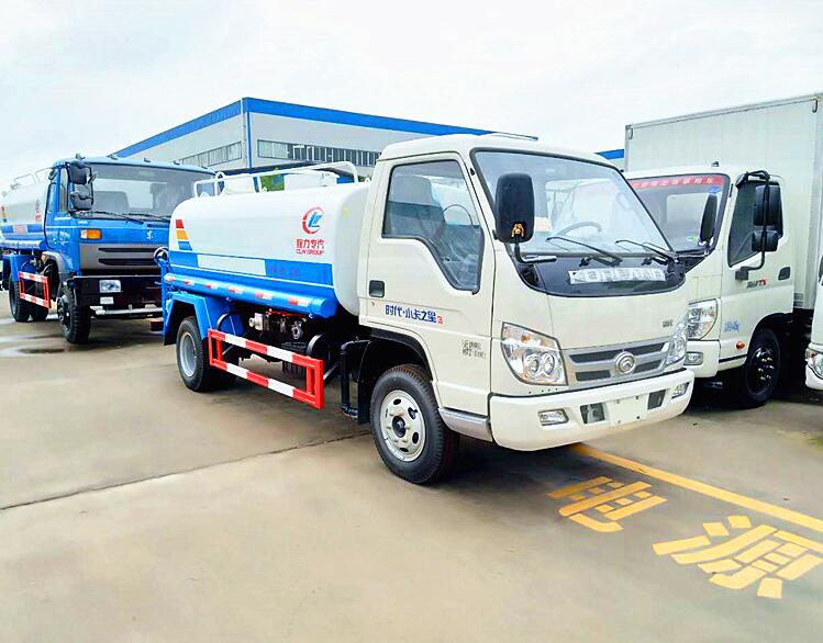 福田时代2方洒水车