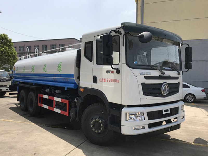 东风T5后双桥19吨洒水车(国五)